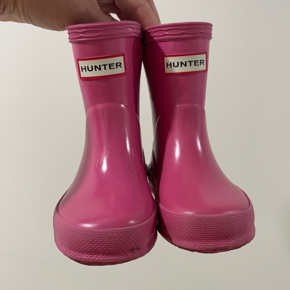 Girls baby walker size 4 Hunter short rain boots